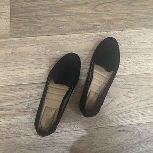 Black Loafer Style Shoe